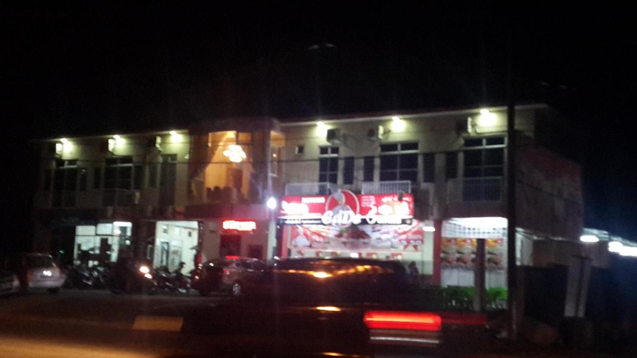 Daisyinn Budget Hotel Kuala Terengganu Kampong Gong Badak Luaran gambar