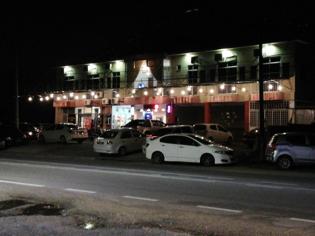 Daisyinn Budget Hotel Kuala Terengganu Kampong Gong Badak Luaran gambar