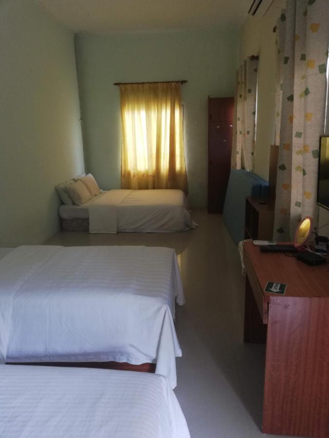 Daisyinn Budget Hotel Kuala Terengganu Kampong Gong Badak Luaran gambar